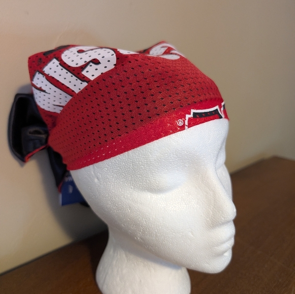 Wisconsin Badgers Bandana Head Scarf Bandana Tie Shirt - Picture 5 of 10